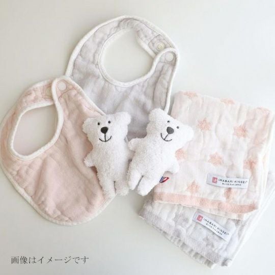 今治謹製 First towel　木箱入り　ハンドタオル2枚・スタイ1枚セット　FS7740　グレー　(今治産)のイメージ