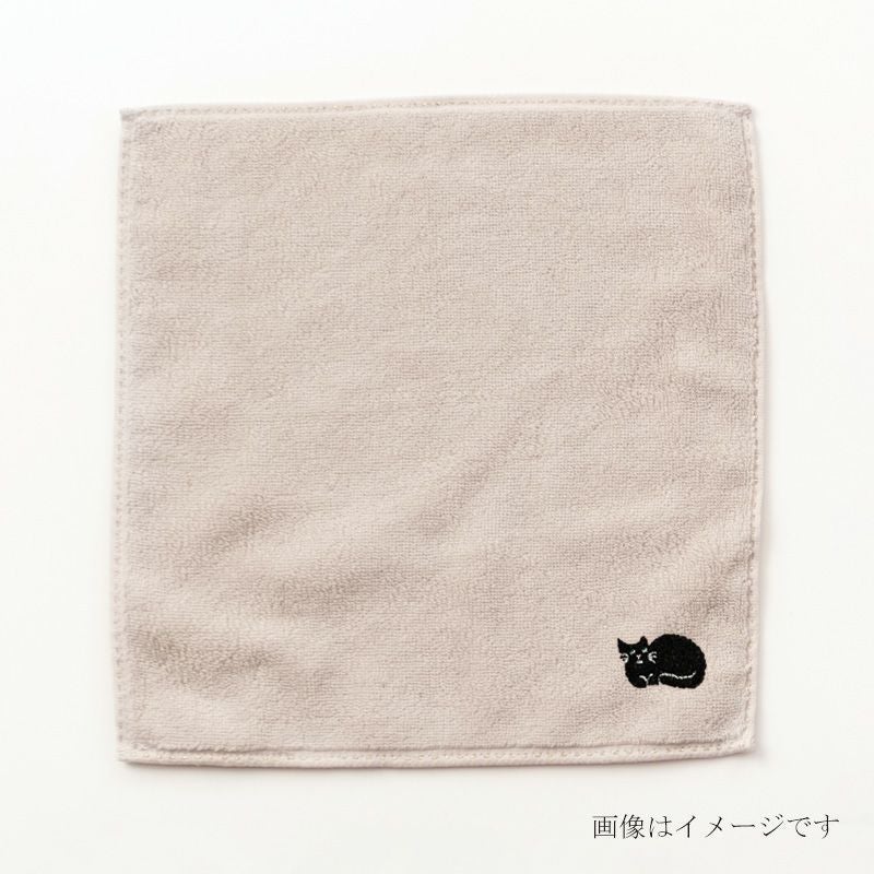 今治謹製 はんかちたおる　猫の刺繍入り（グレージュ）　約25×25㎝　TIHT124（今治製）　広げ