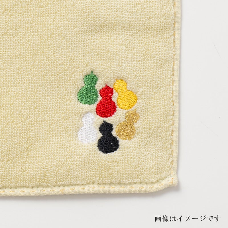 今治謹製 はんかちたおる　ひょうたんの刺繍部分